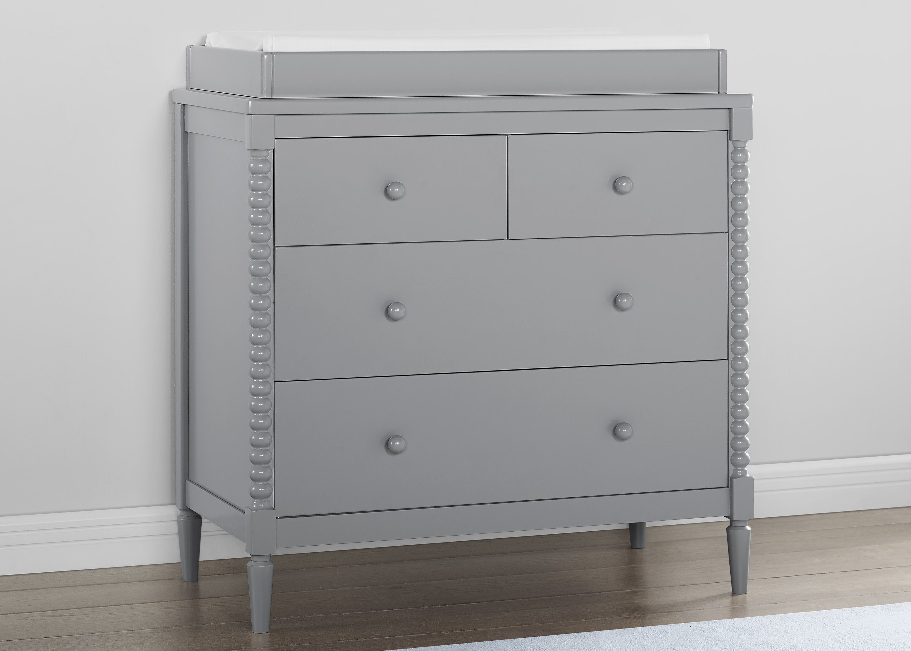 Saint 4 Drawer Dresser with Changing Top